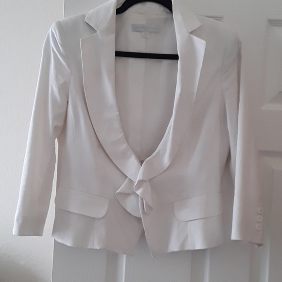 New York & Company Jackets & Blazers - GORGEOUS LINEN BLAZER